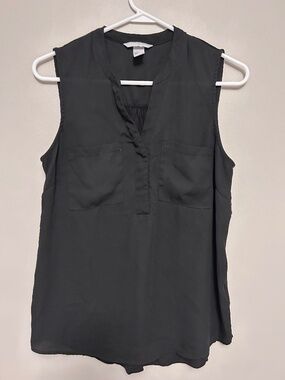 H&M sleeveless blouse